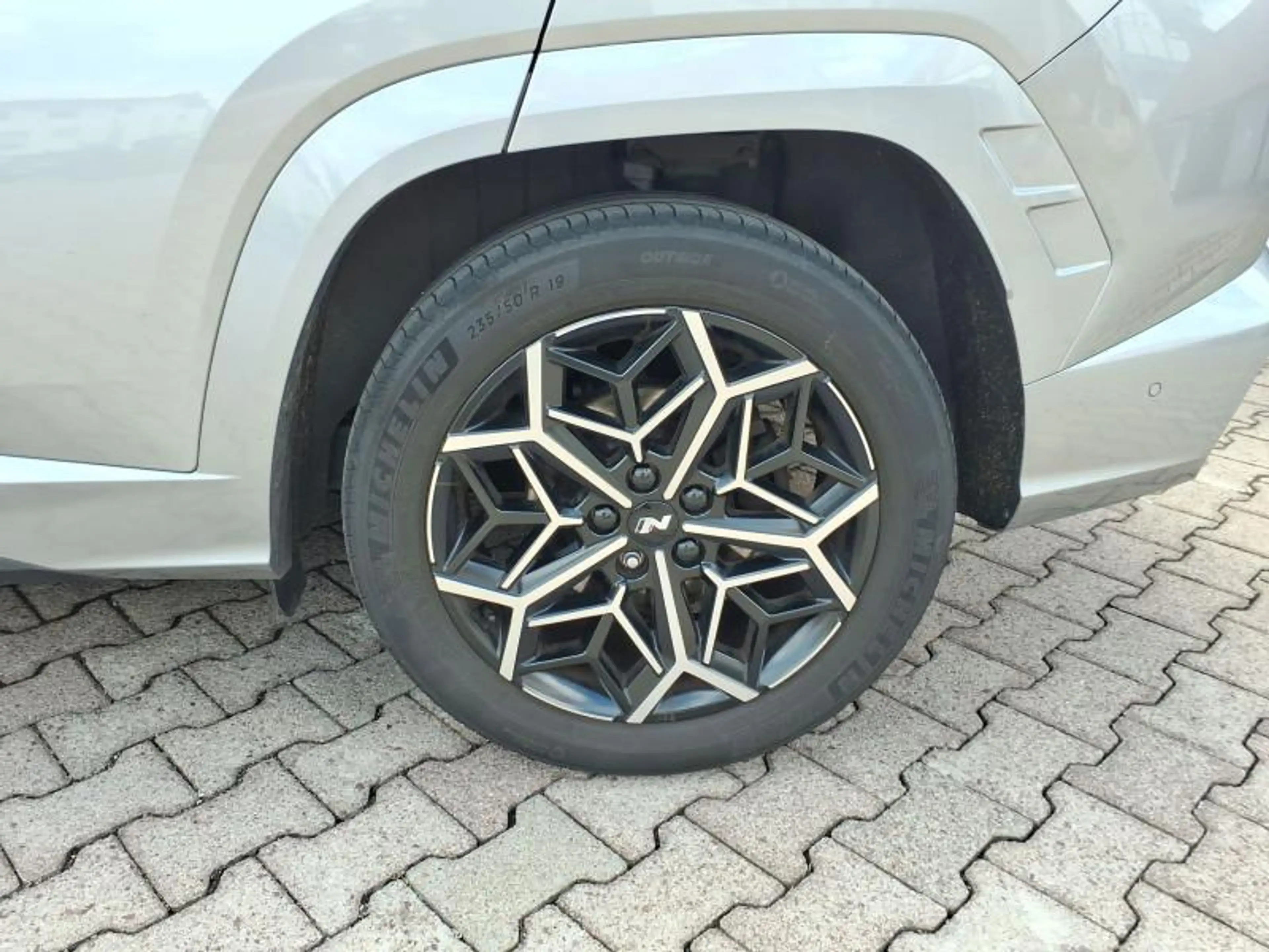 Hyundai TUCSON 1.6 T-GDI Plug-in Hybrid Sky 4WD N-line l Schuifda — photo 3
