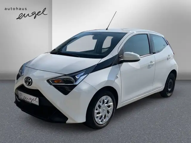 Toyota Aygo X Aygo x-play,KLIMAANLAGE,BLUETOOTH,FSH,RFK,USB,ZV