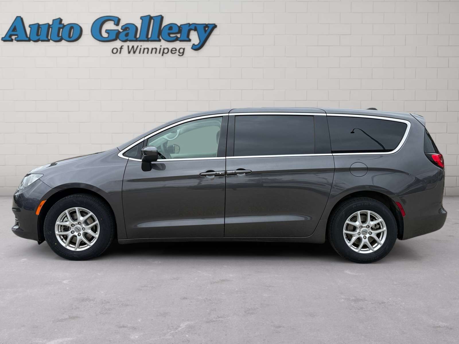 used 2023 Chrysler Grand Caravan car, priced at $35,588