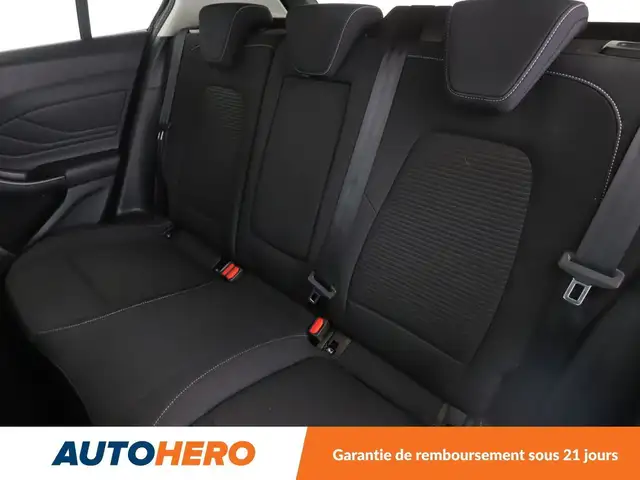 Ford Focus view 14