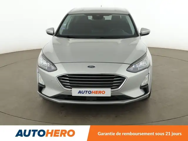 Ford Focus view 9