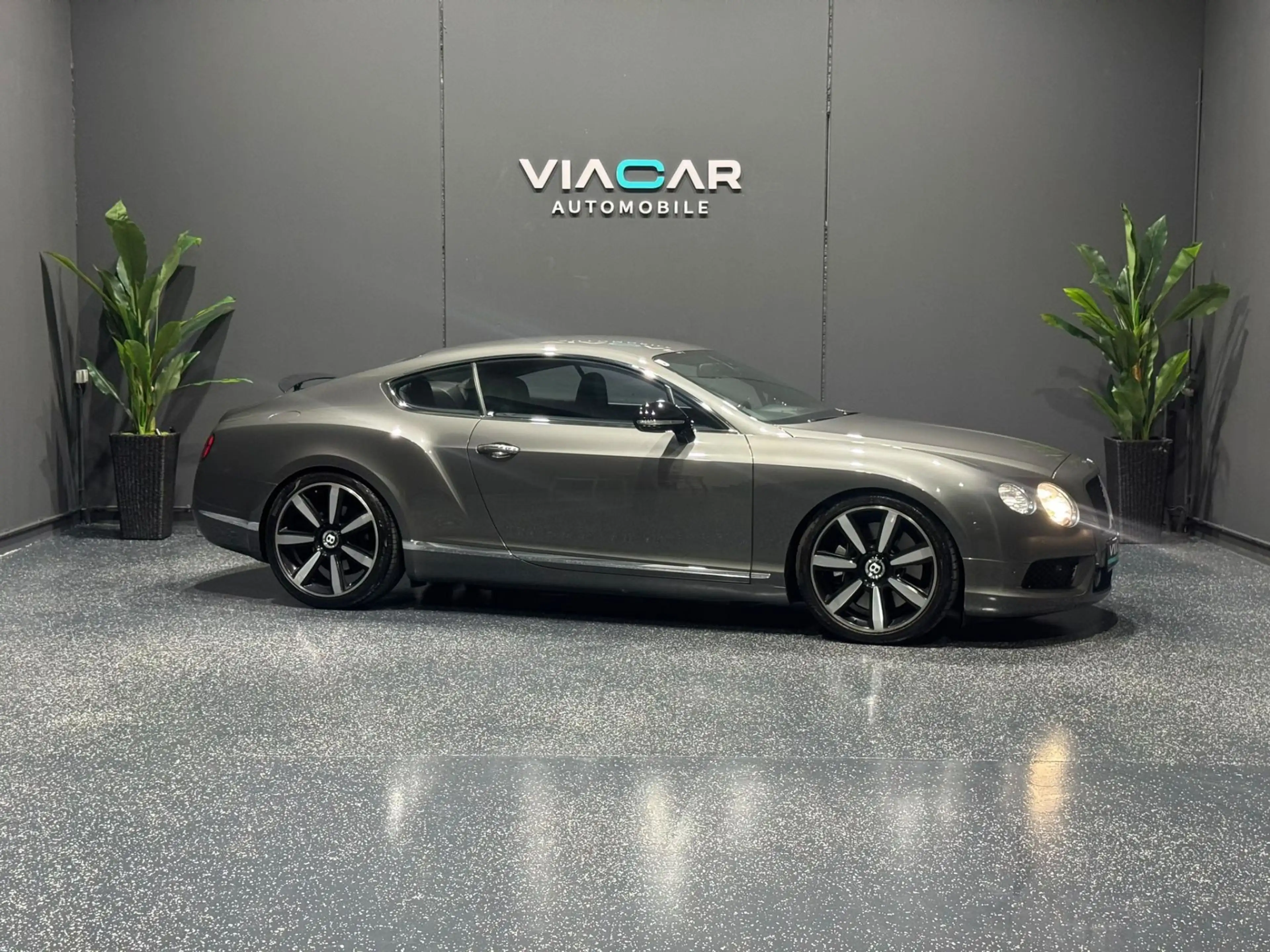 Bentley Continental Continental GT V8 — photo 5