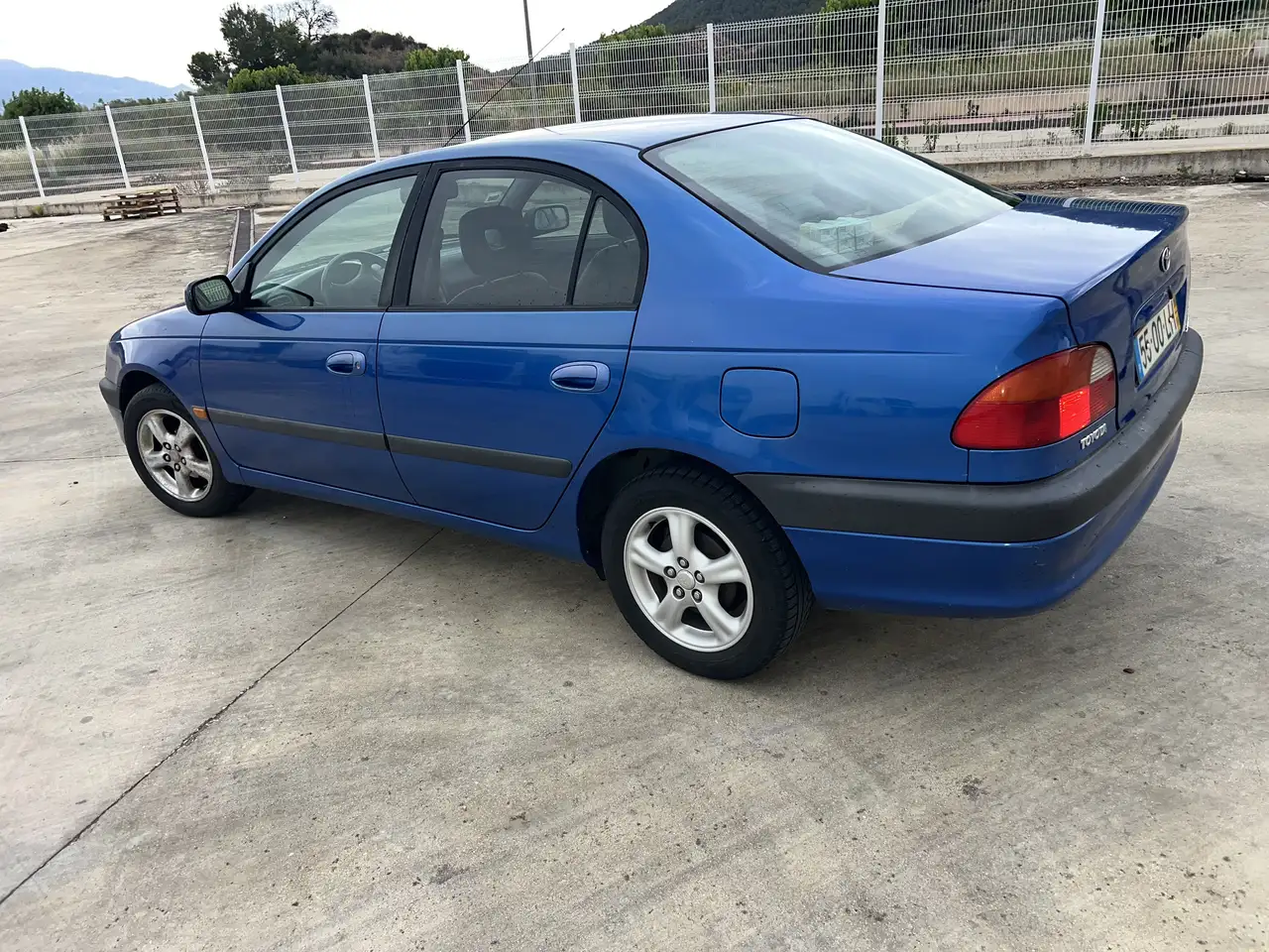 Toyota Avensis 1.6 Terra, foto 4