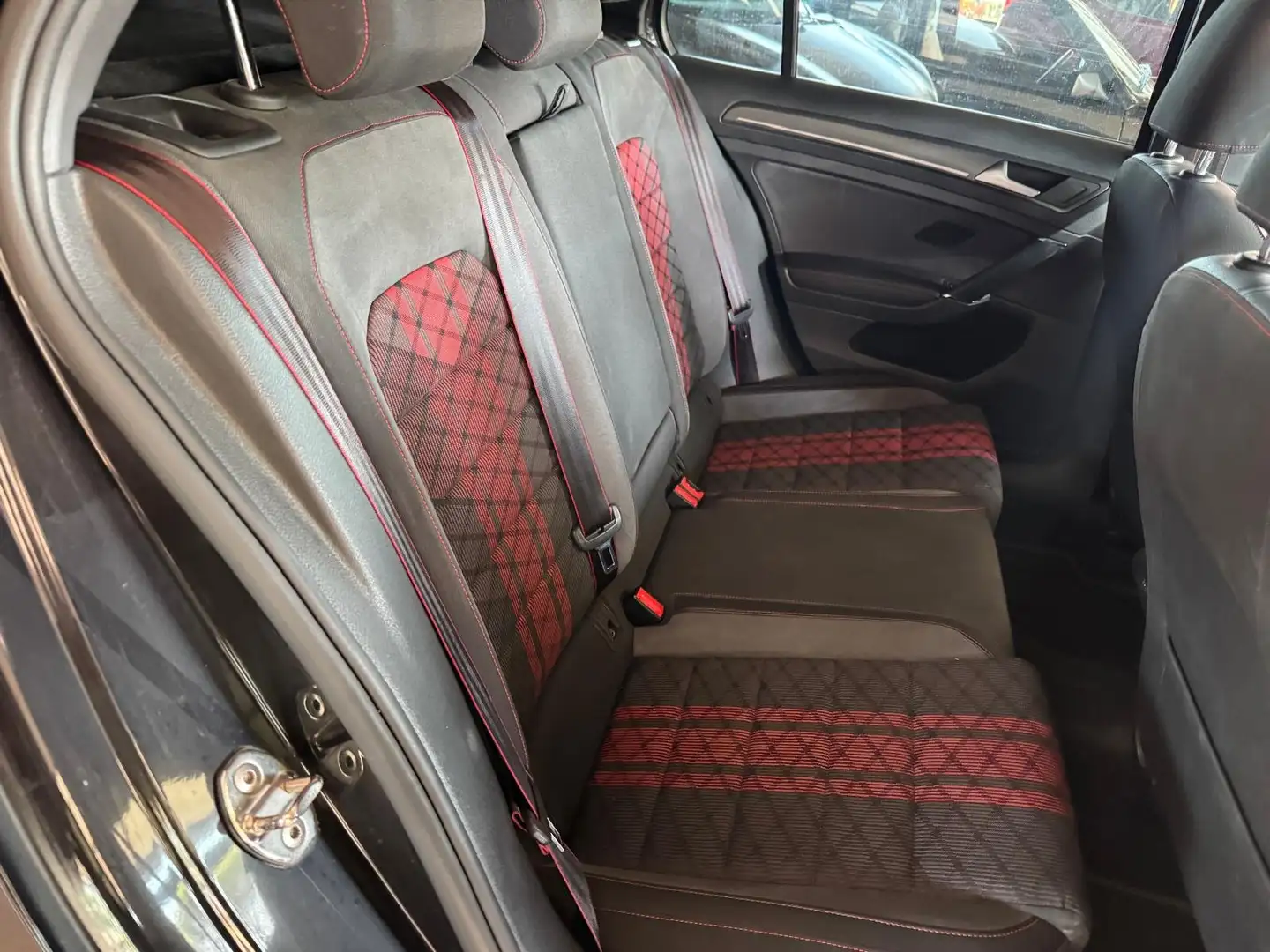 Volkswagen Golf GTI TCR 2.0 TSI DSG 290CV Nero - 2