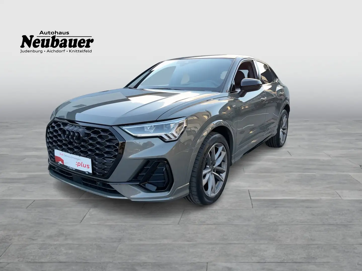 Audi Q3 35 TFSI admired Grau - 1