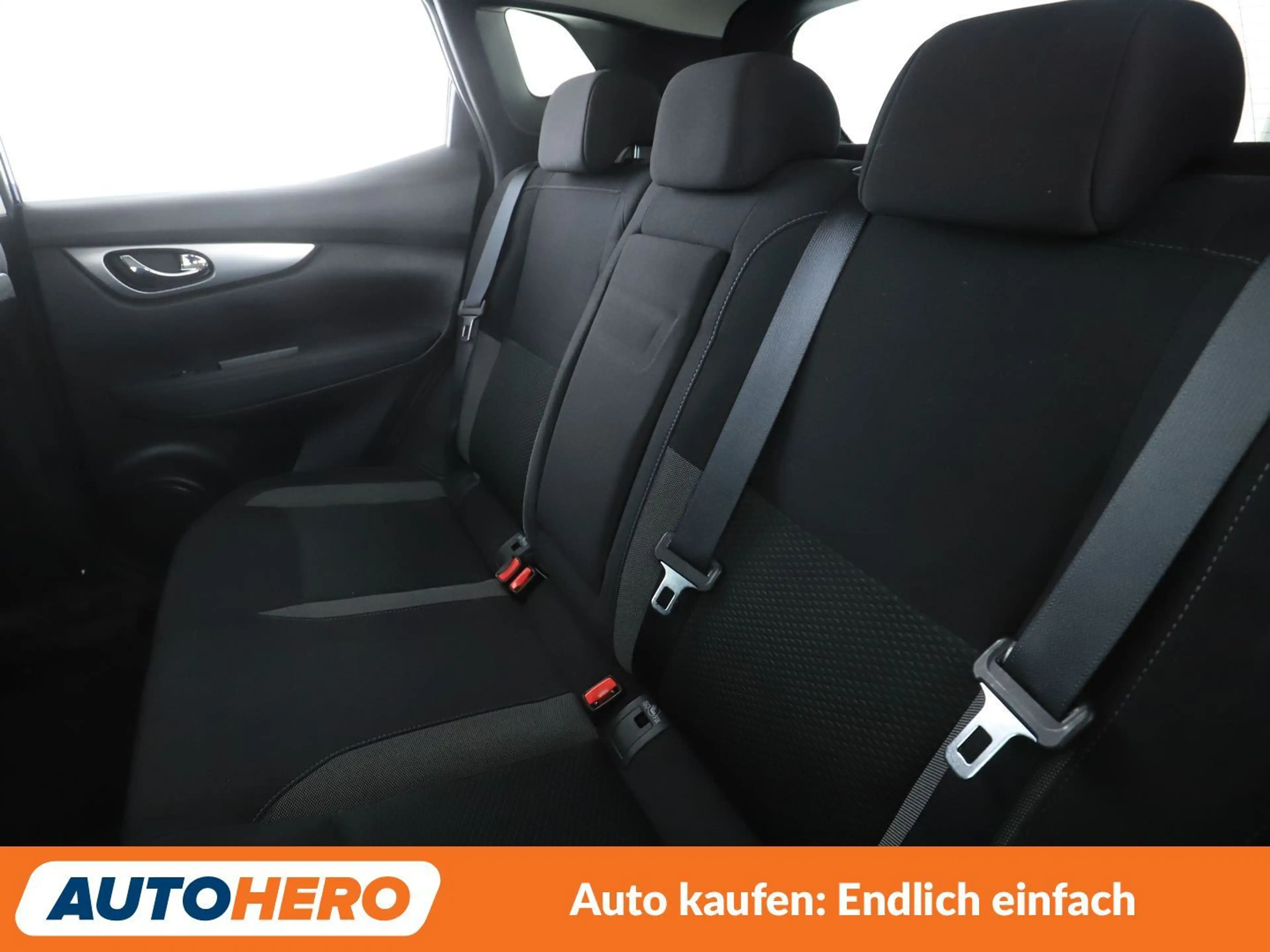 Nissan Qashqai 1.3 DIG-T N-Connecta Aut.*NAVI*SPUR*360°CAM*PDC* — photo 14