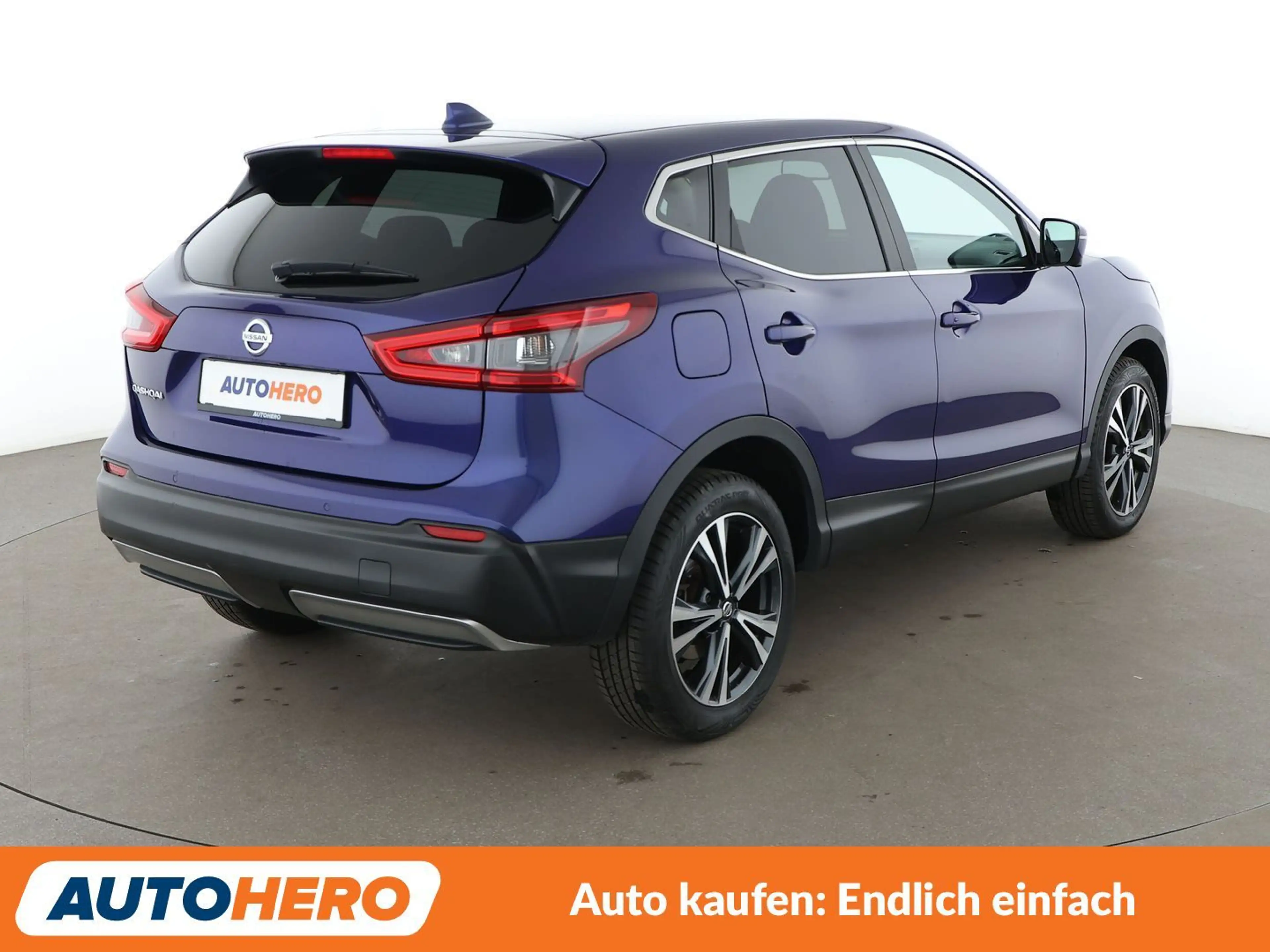 Nissan Qashqai 1.3 DIG-T N-Connecta Aut.*NAVI*SPUR*360°CAM*PDC* — photo 6