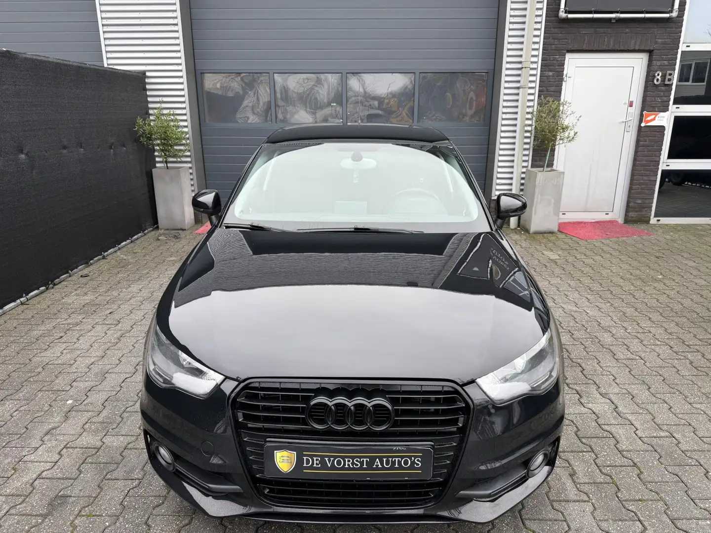 Audi A1 Sportback 1.2 TFSI S-Line | Navi | Bluetooth | PDC Zwart - 2