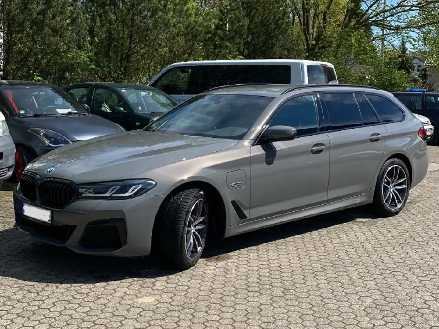 BMW 530 530e M Sport Shadow Line Grau - 2