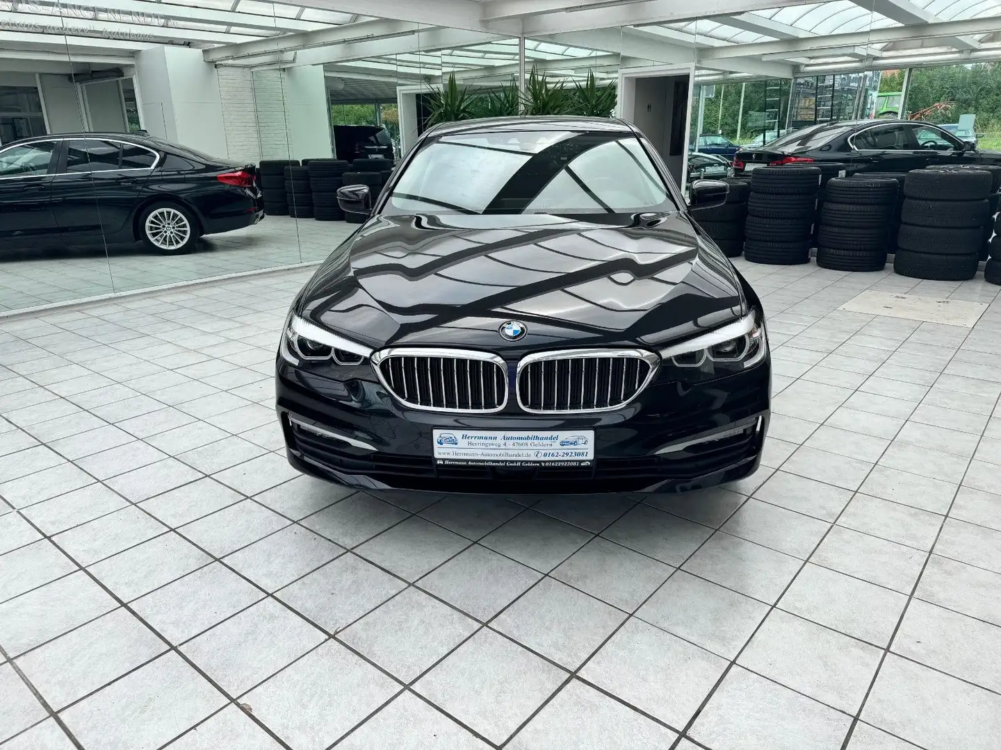 BMW 520 Baureihe 5 Lim. 520 d Schwarz - 1