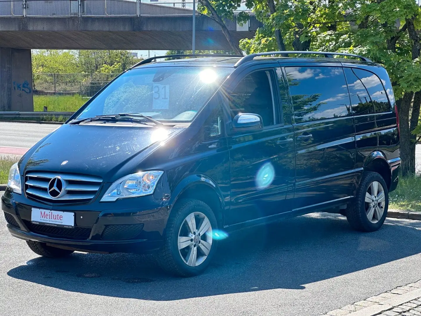 Mercedes-Benz Viano 4MATIC*4x4*2.2*Trend*2,5t AHK*Navi*Tempo Schwarz - 2