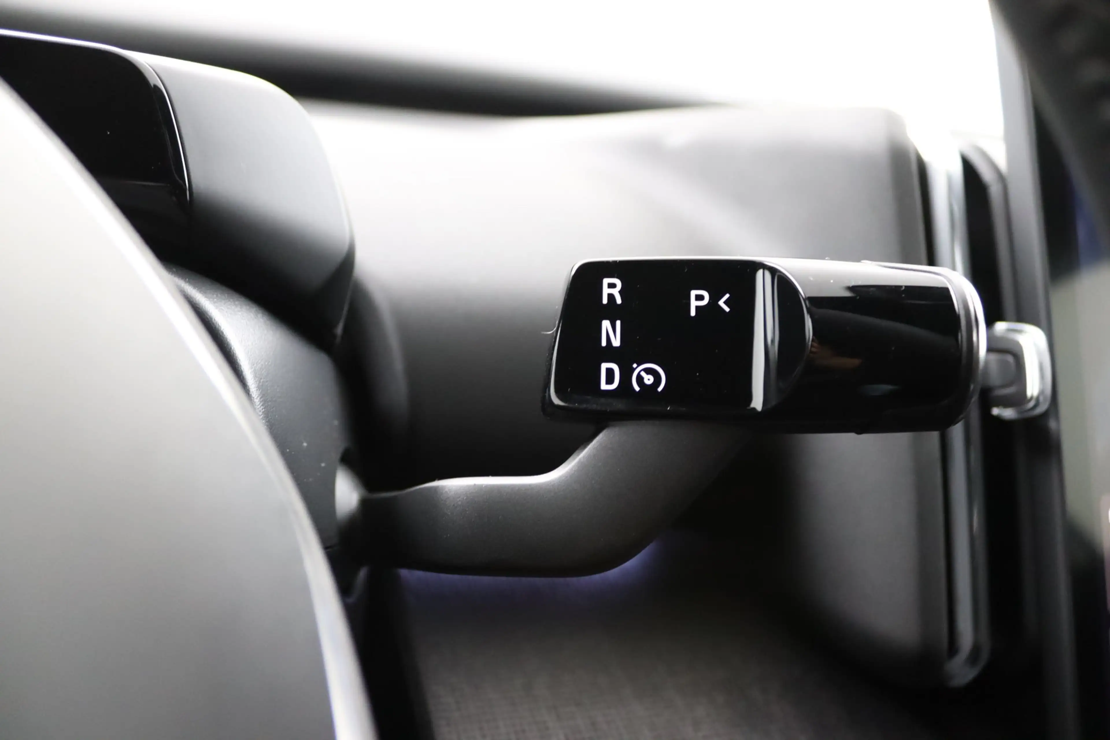 Volvo EX30 P5 Long Range Plus Black Edition Europa 69 kWh | D — photo 33