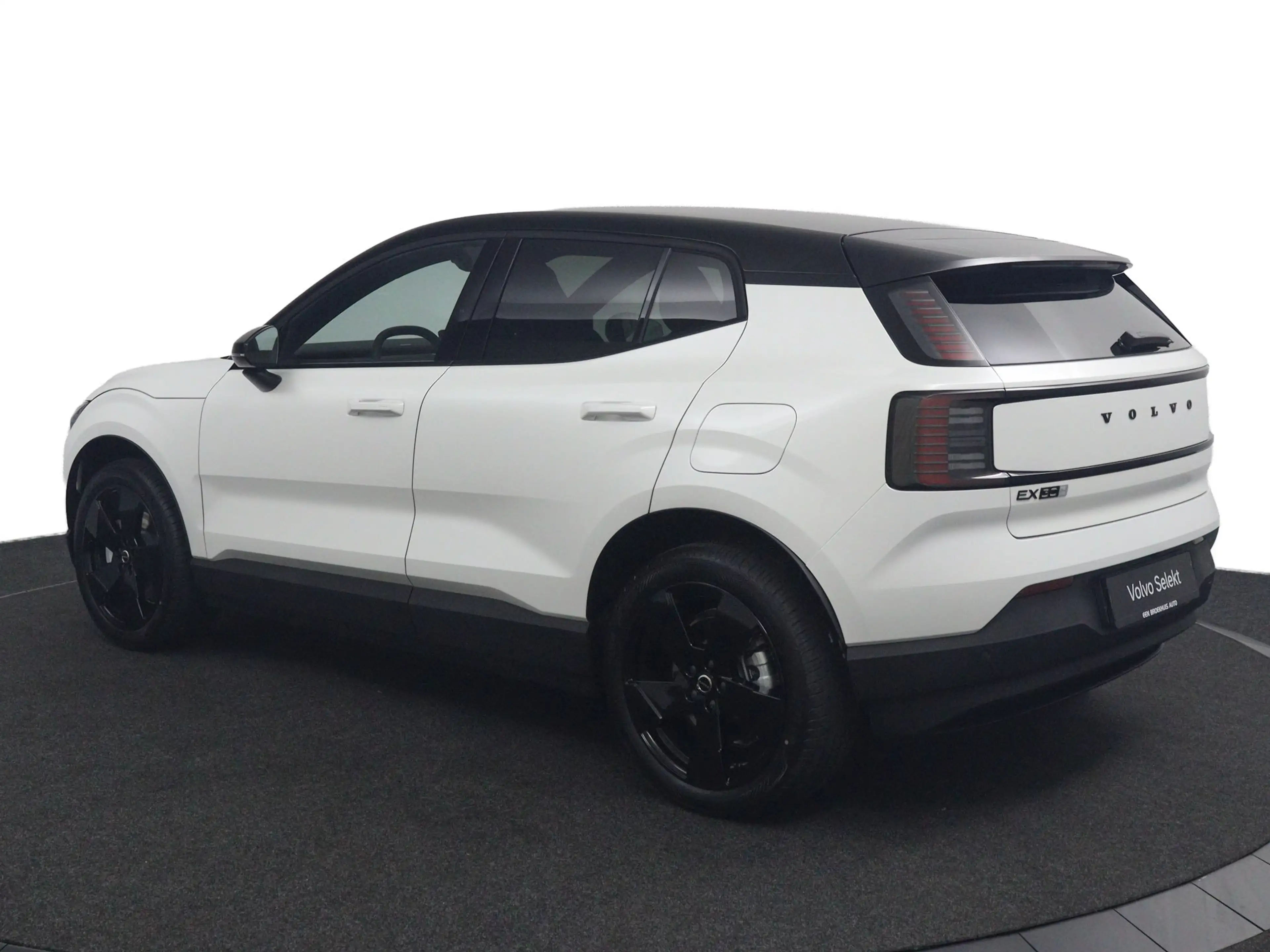 Volvo EX30 P5 Long Range Plus Black Edition Europa 69 kWh | D — photo 26