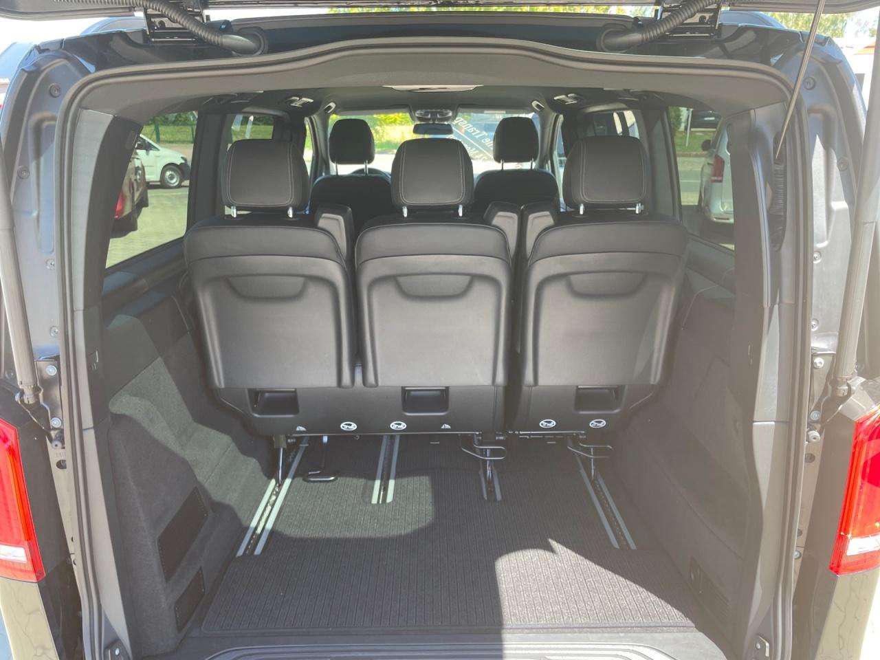 Mercedes-Benz V 250
