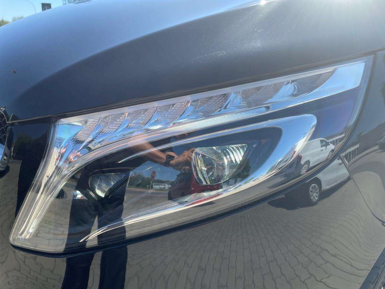 Mercedes-Benz V 250