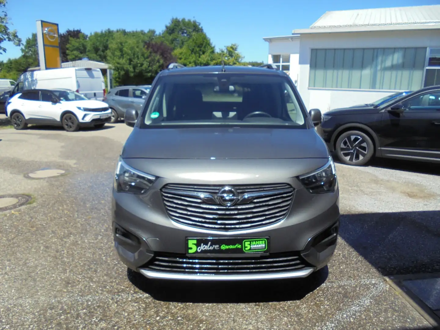Opel Combo Life E 1.5 D INNOVATION Grijs - 2