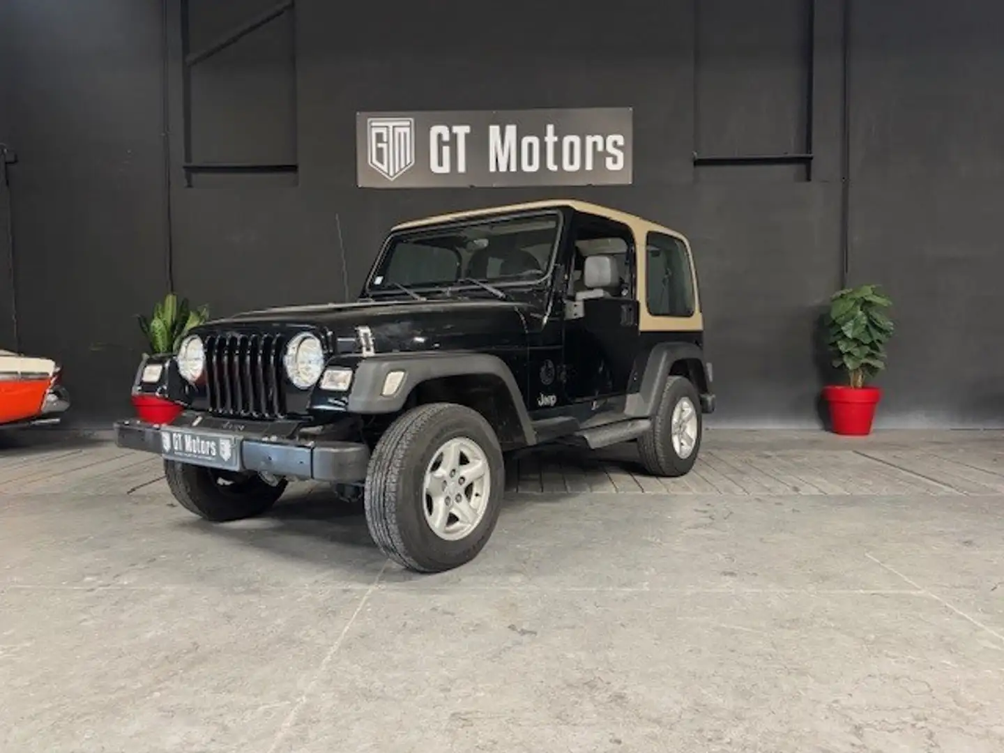 Jeep Wrangler 4.0 SAHARA BA Zwart - 1