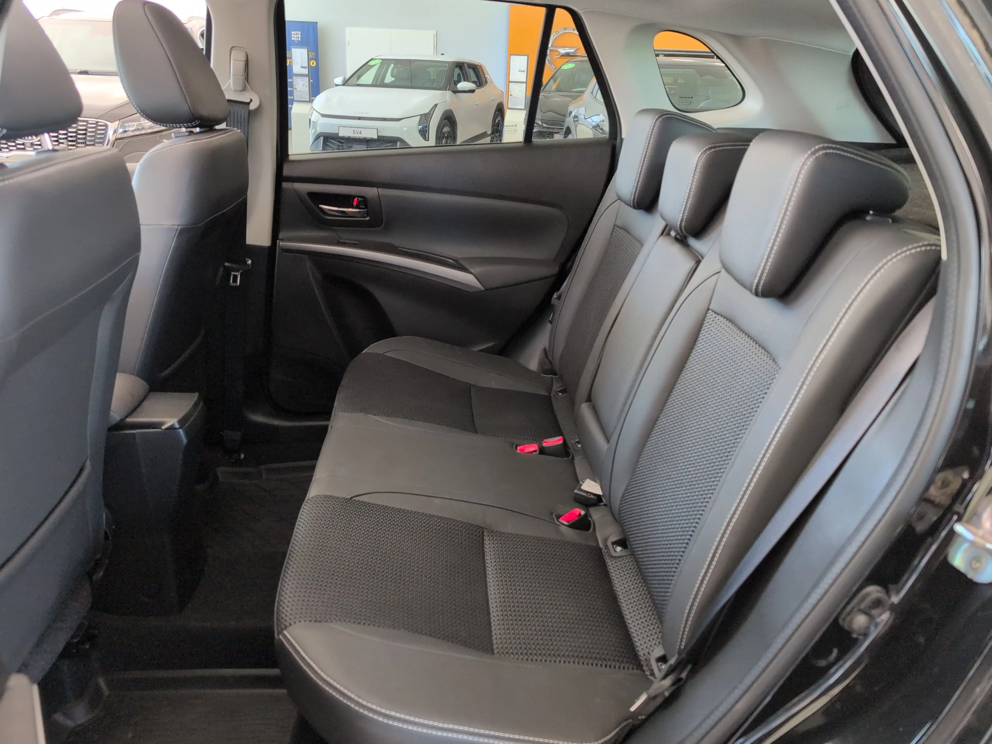 Suzuki S-Cross 1.4 Boosterjet Comfort ALLGRIP Navi — photo 10