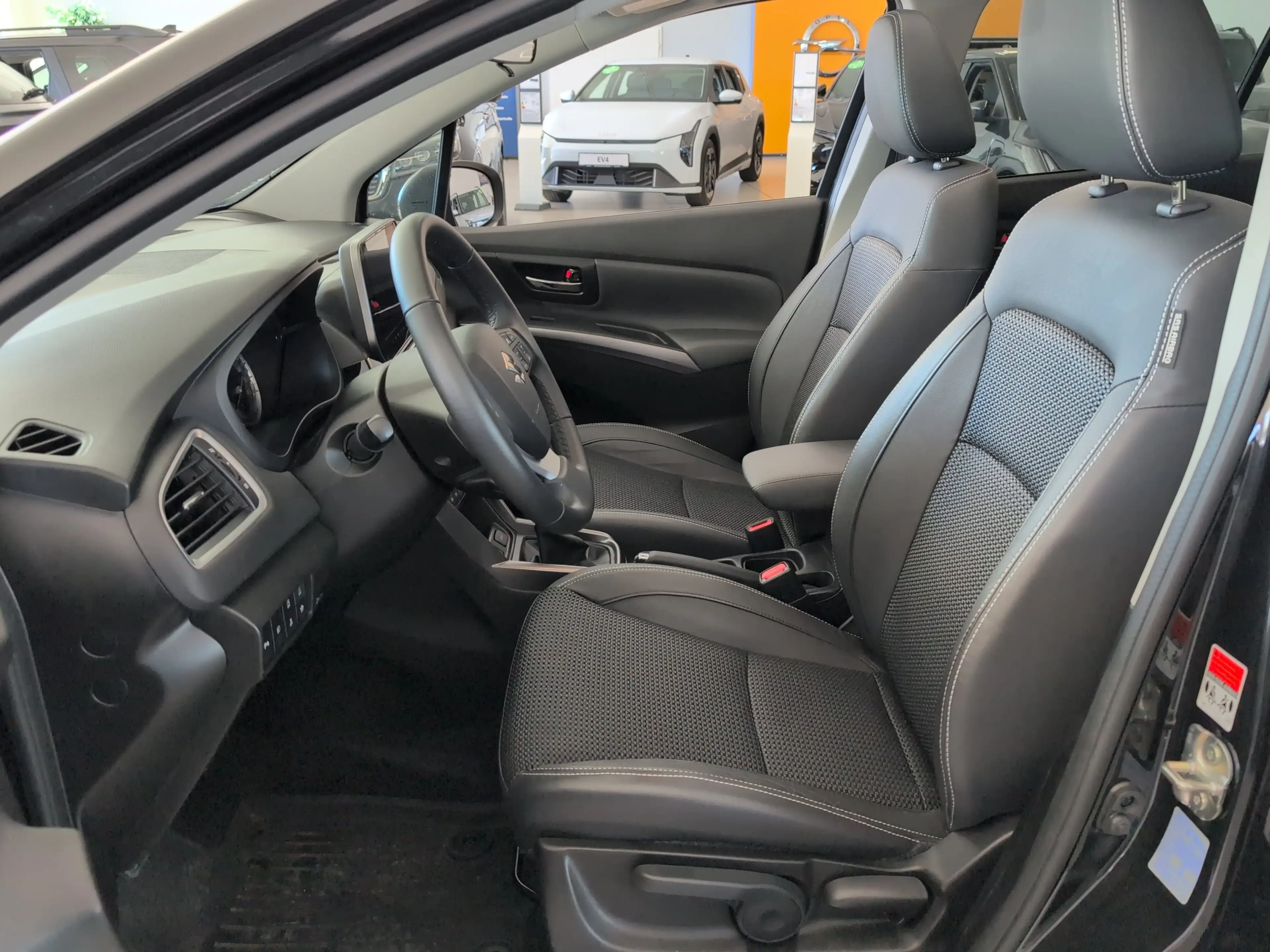 Suzuki S-Cross 1.4 Boosterjet Comfort ALLGRIP Navi — photo 8