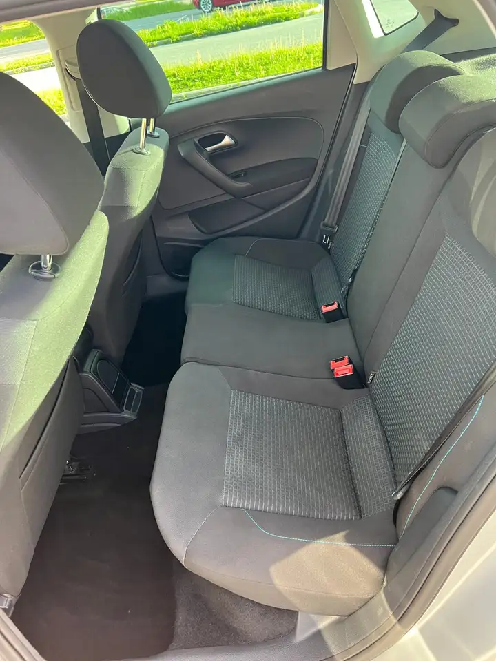 Volkswagen Polo Citadine 5 portes — photo 4