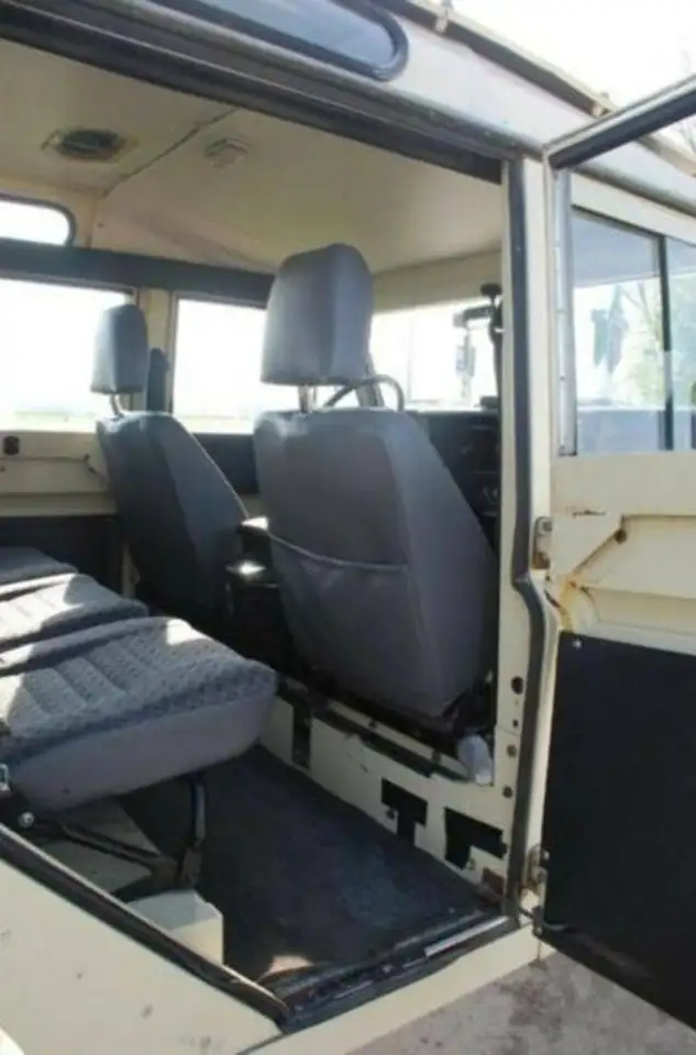 Land Rover Defender 109 3.5 V8, foto 10