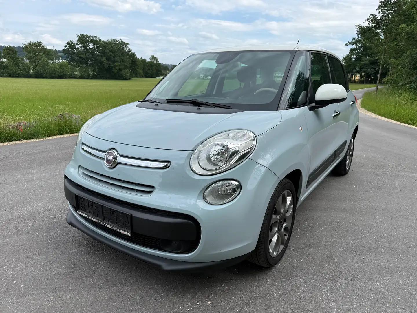 Fiat 500L Blau - 1
