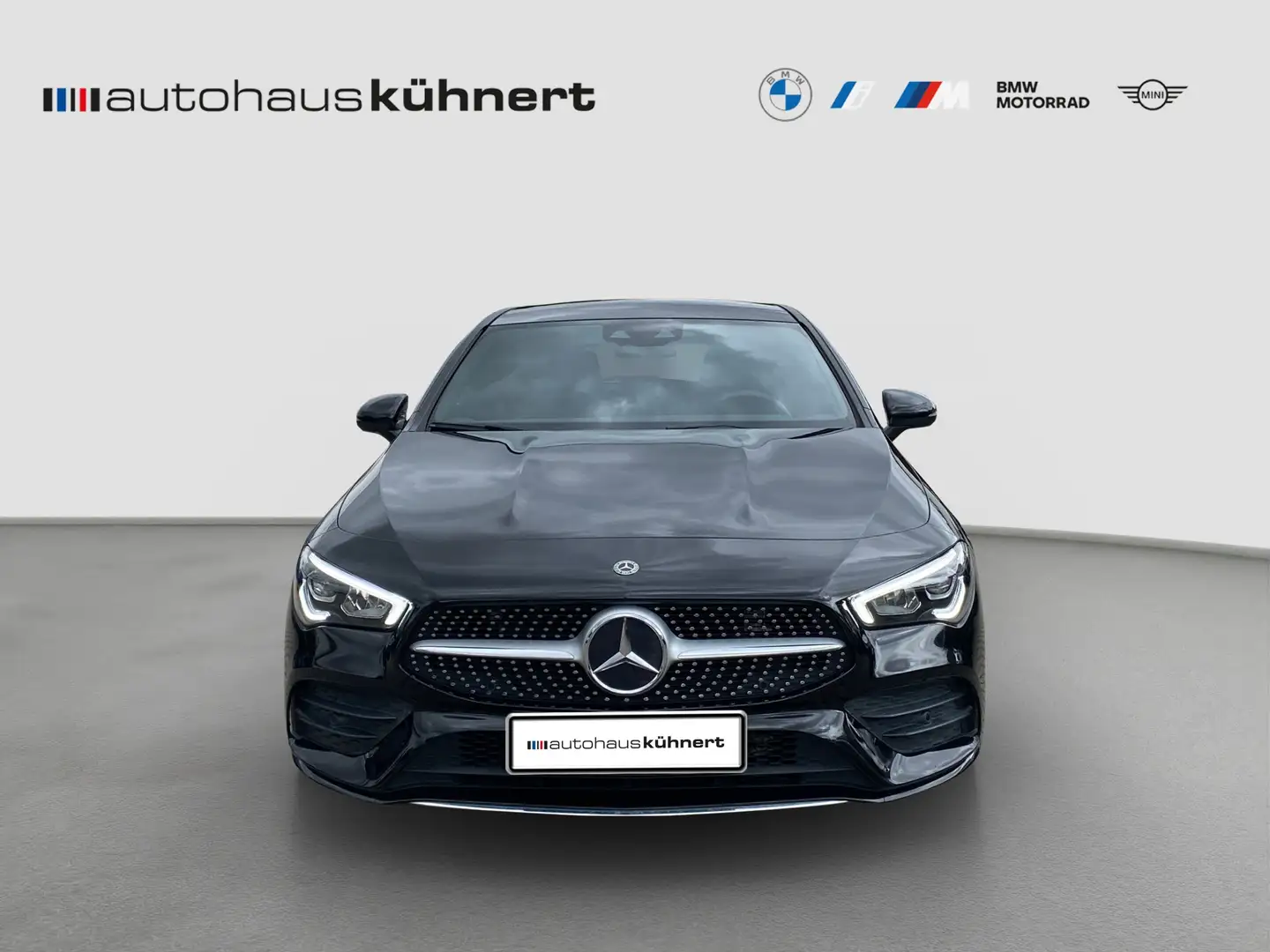 Mercedes-Benz CLA 200 d Shooting Brake AMG Line PanoSD StHzg LED Noir - 2