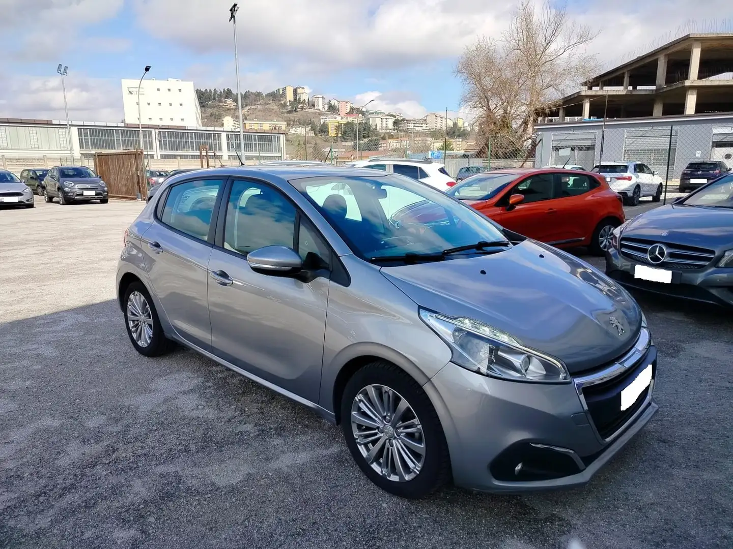 Peugeot 208 208 5p 1.5 bluehdi Active 6 marce S&S Gris - 2