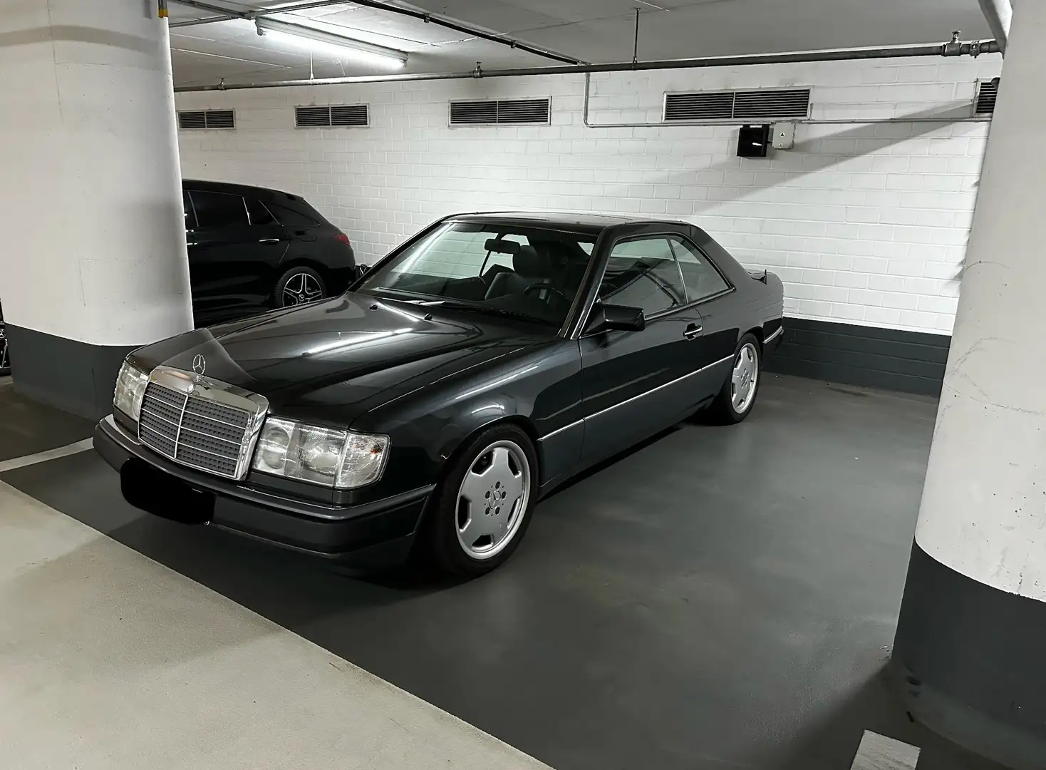 Mercedes-Benz CE 230 Kotflügel neu, original Daimler W124 +Gutachten Чорний - 1