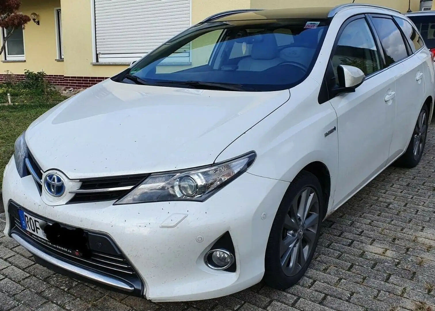 Toyota Auris 1.8 VVT-i Hybrid Automatik Touring Sports Edition - 1