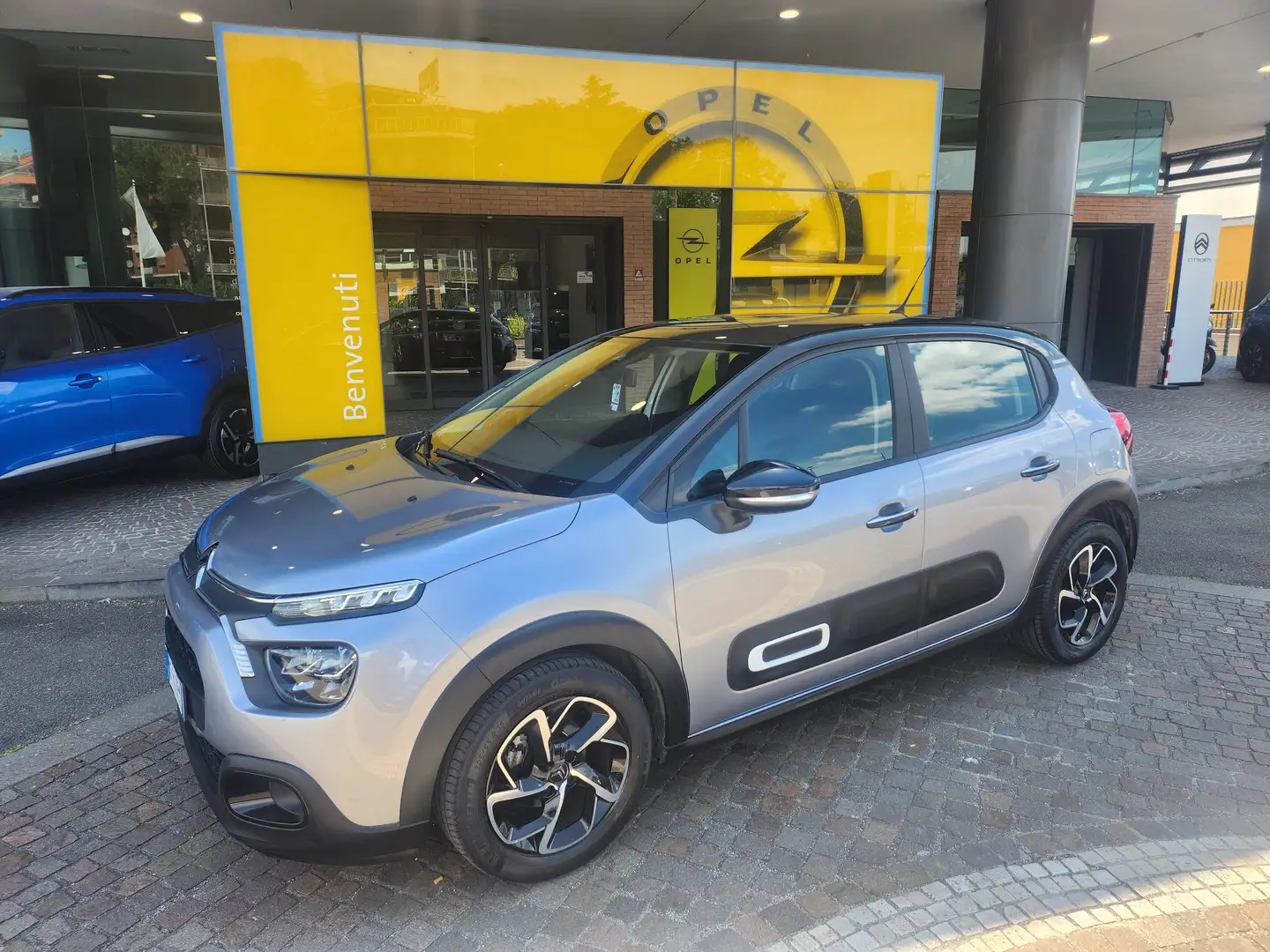 Citroen C3 C3 III  1.2 puretech Shine NEOPATENTATI Grau - 2