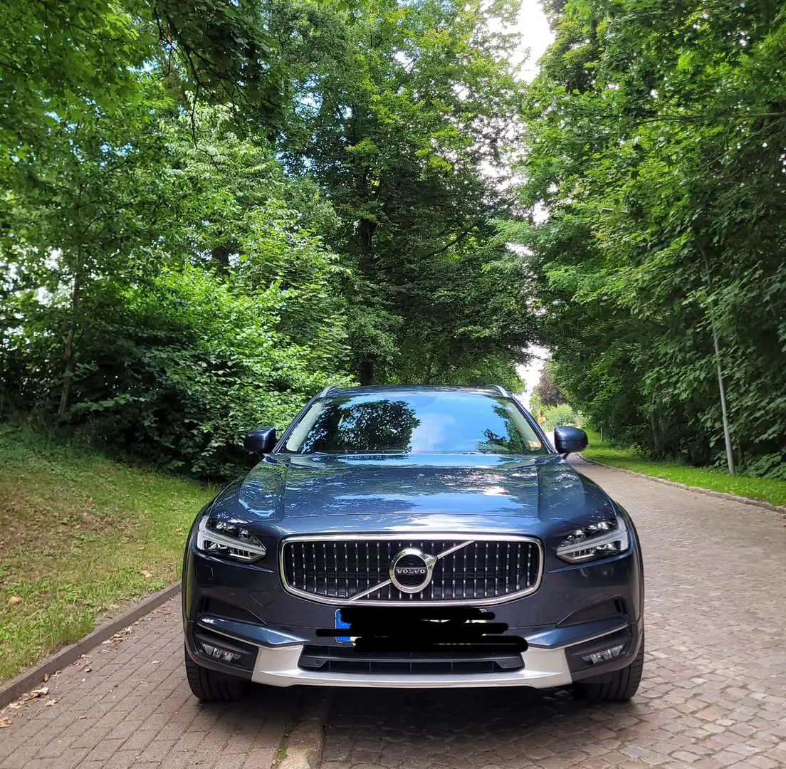 Volvo V90 Cross Country D5 AWD Geartronic Pro - 2