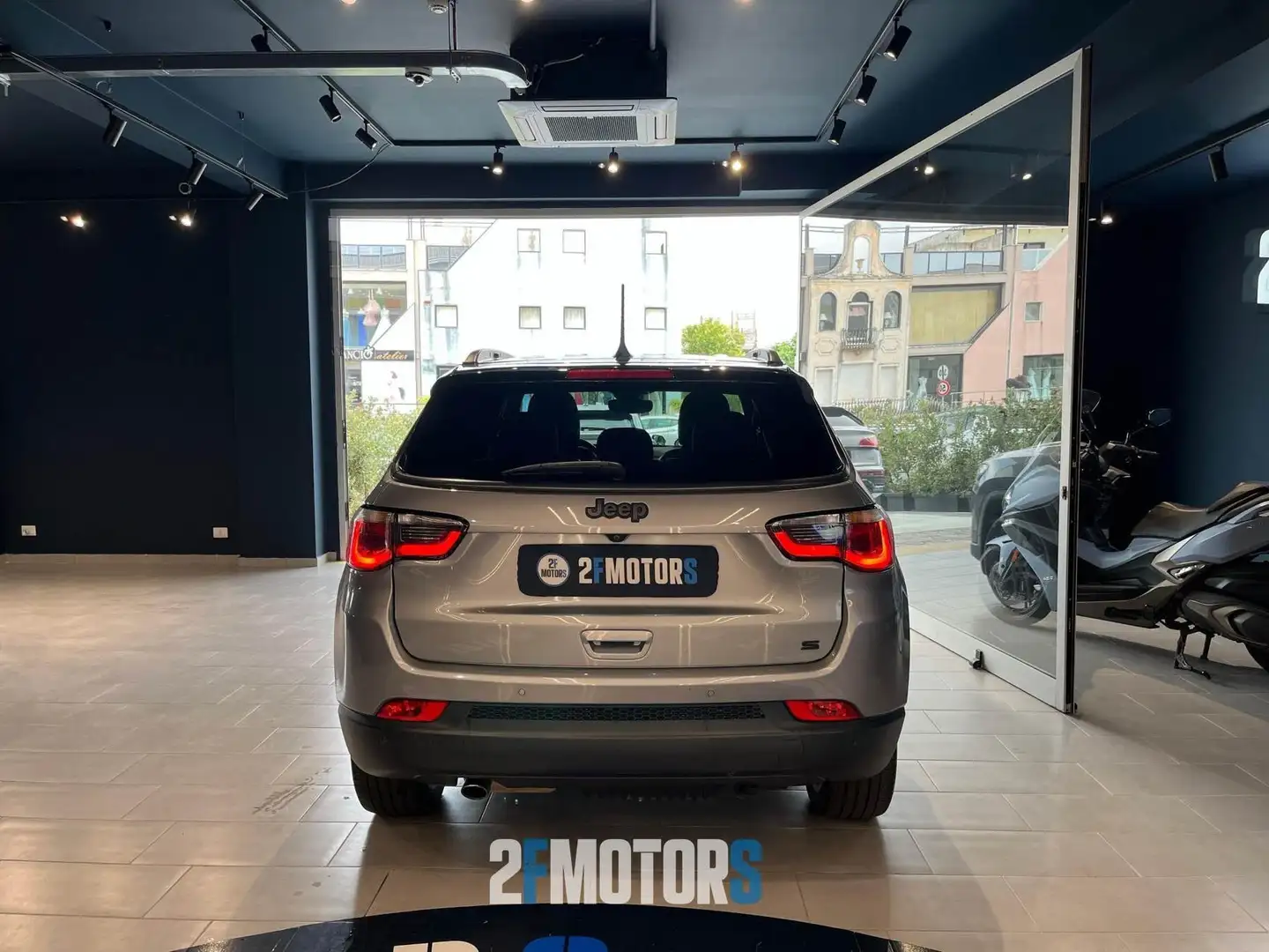 Jeep Compass 1.6 mjt S 2wd 120cv Grigio - 2