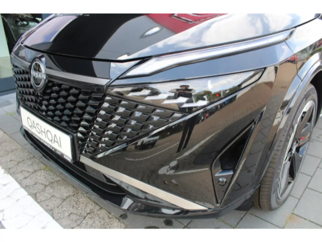Nissan Qashqai 1.3 DIG-T Tekna+ Automatik 20 Zoll, миниатюра 3
