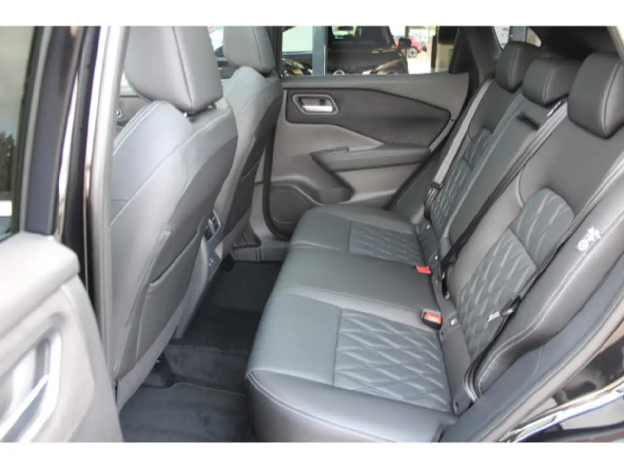Nissan Qashqai 1.3 DIG-T Tekna+ Automatik 20 Zoll, миниатюра 14