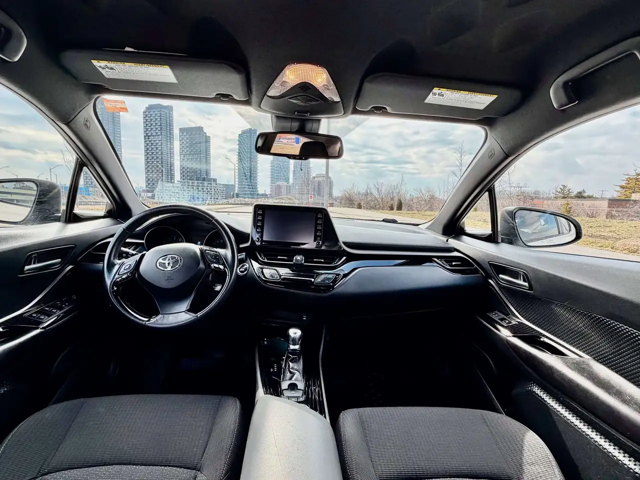 Toyota C-HR снимка Toyota C-HR