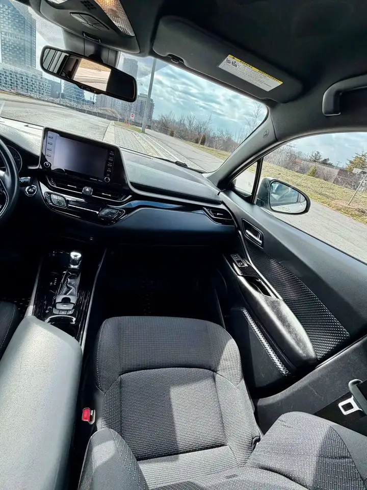 Toyota C-HR снимка Toyota C-HR
