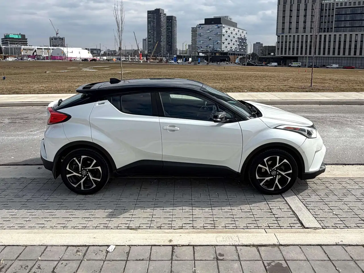Toyota C-HR снимка Toyota C-HR