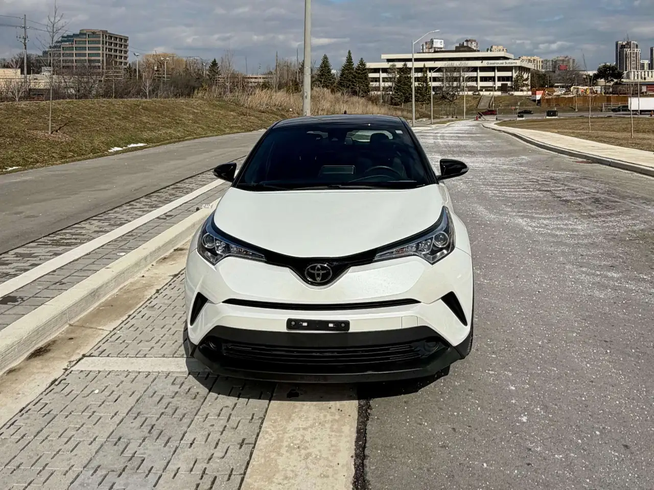 Toyota C-HR снимка Toyota C-HR