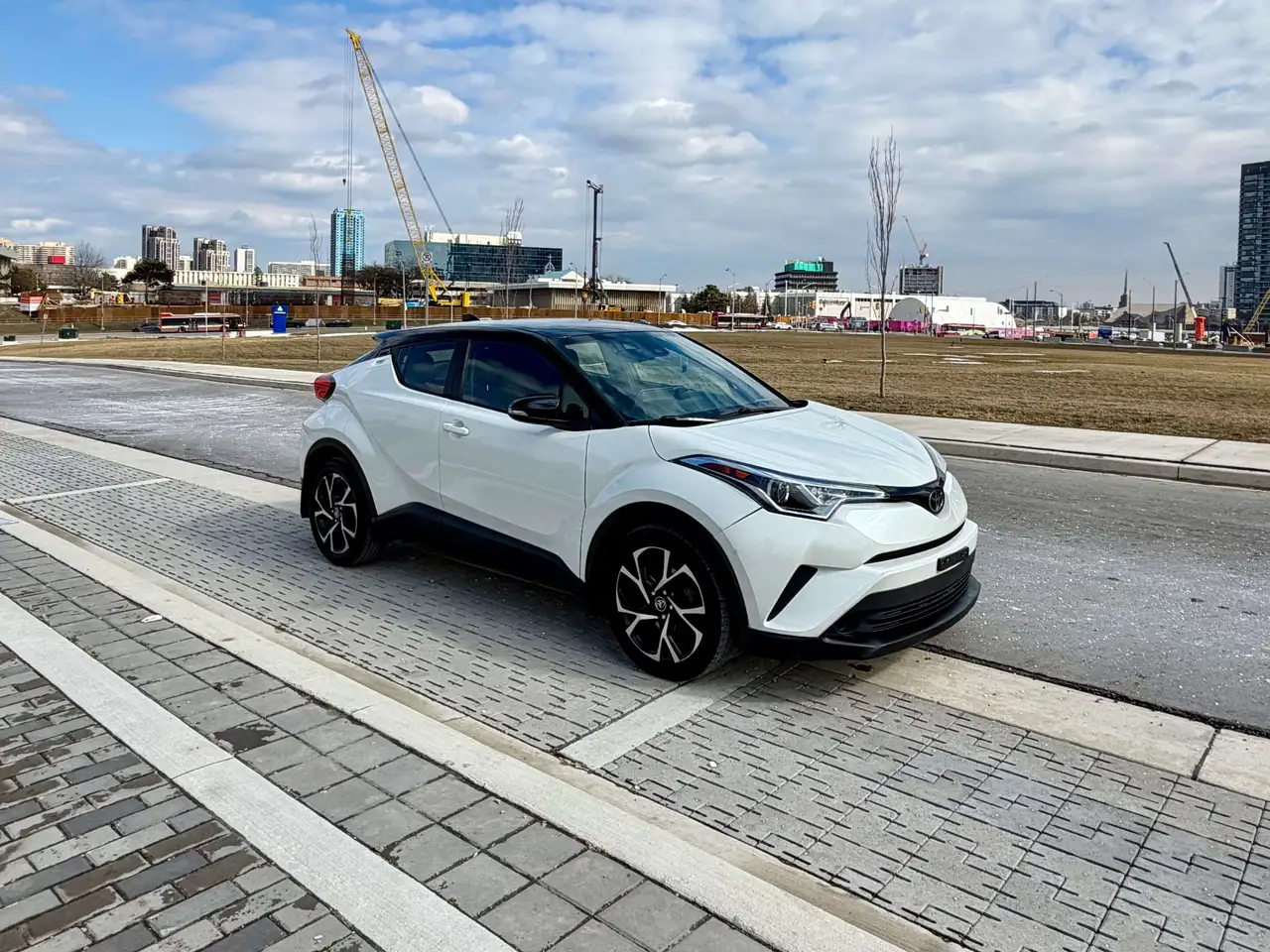 Toyota C-HR снимка Toyota C-HR