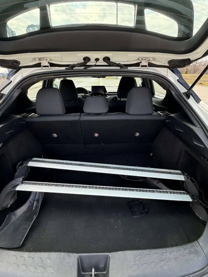 Toyota C-HR снимка Toyota C-HR
