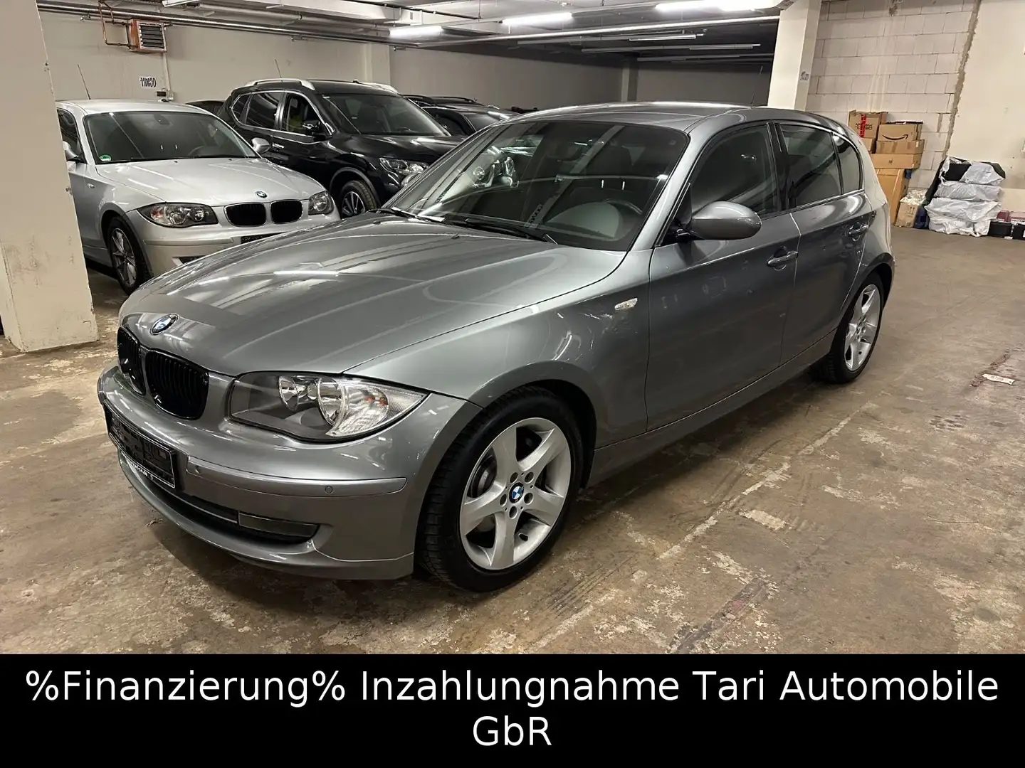 BMW 130 i Facelift Leder,2xPDC,BMW-Scheckheft,1.Hand Grau - 2