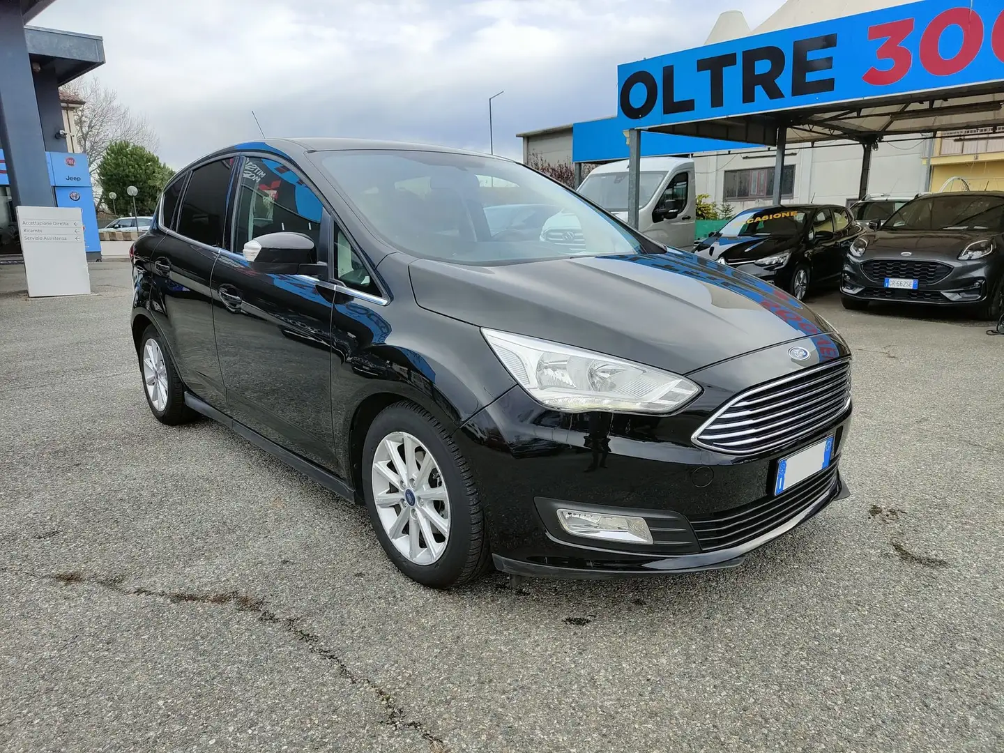 Ford C-Max 1.5 TDCi 120CV Titanium X Zwart - 2