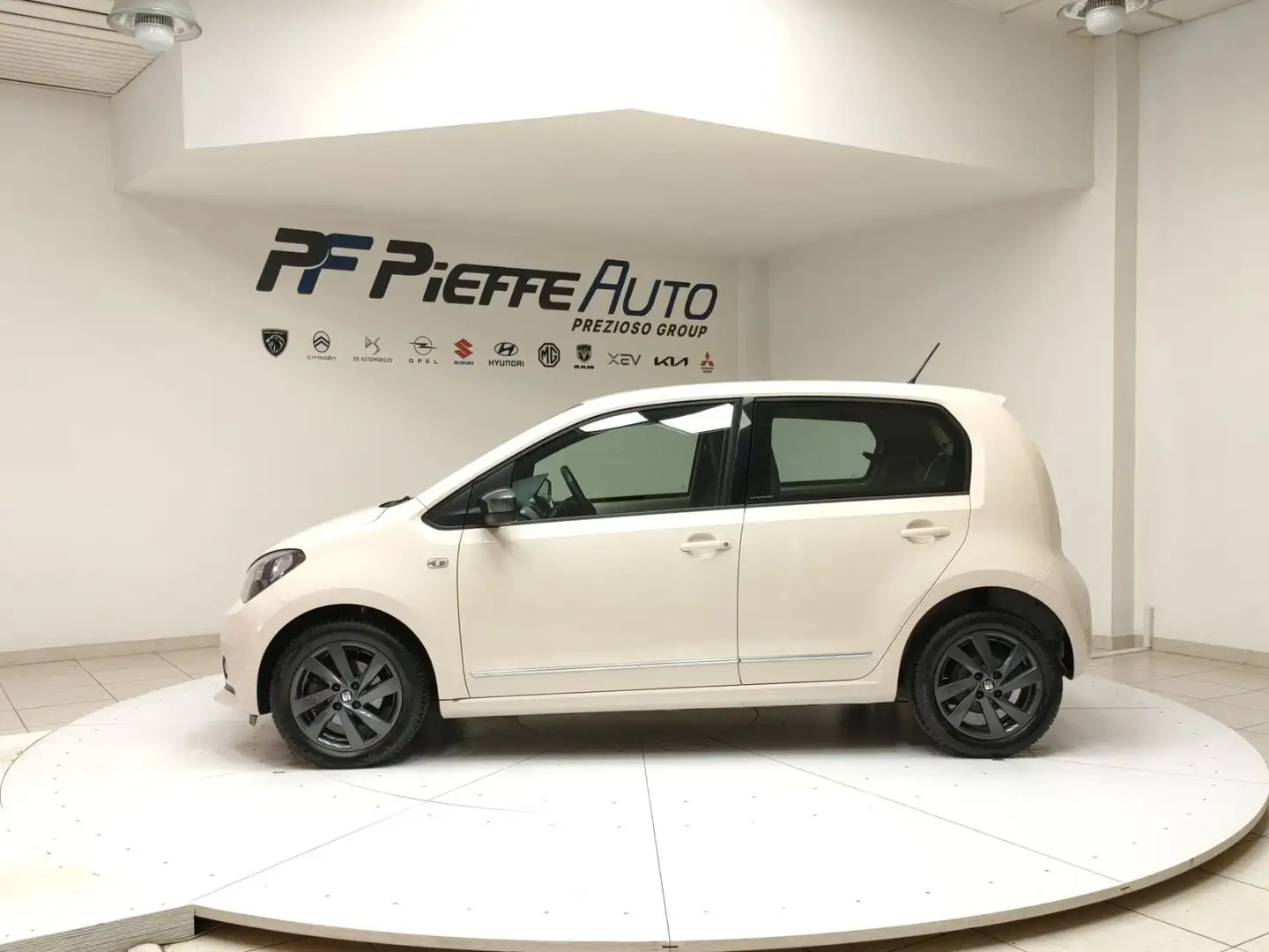 SEAT Mii - Mii 1.0 68 CV 5 porte by Mango Beige Glamour Eco Beige - 2