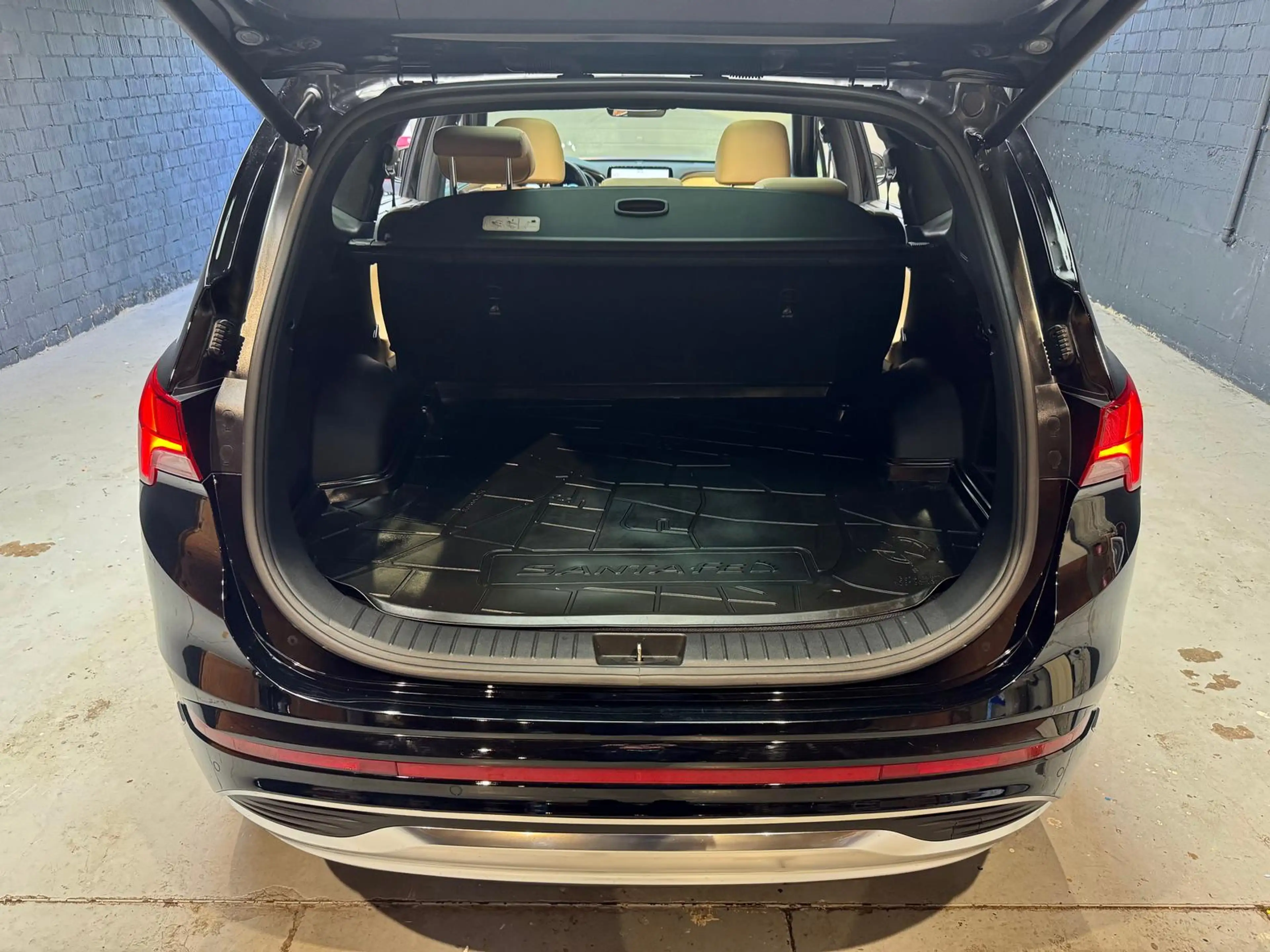 Hyundai SANTA FE Signature 4WD 2.2 CRDi+PANO+VIRTUELL+ — photo 18