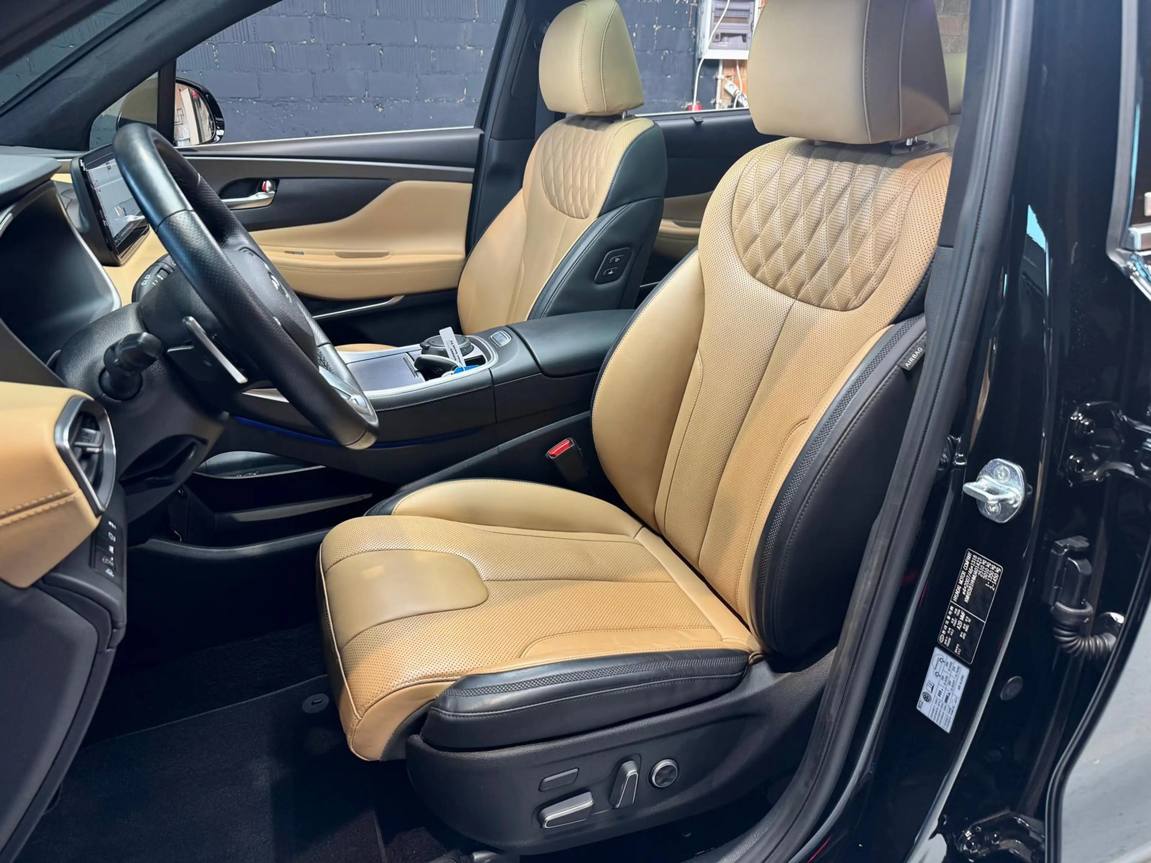 Hyundai SANTA FE Signature 4WD 2.2 CRDi+PANO+VIRTUELL+ — photo 16