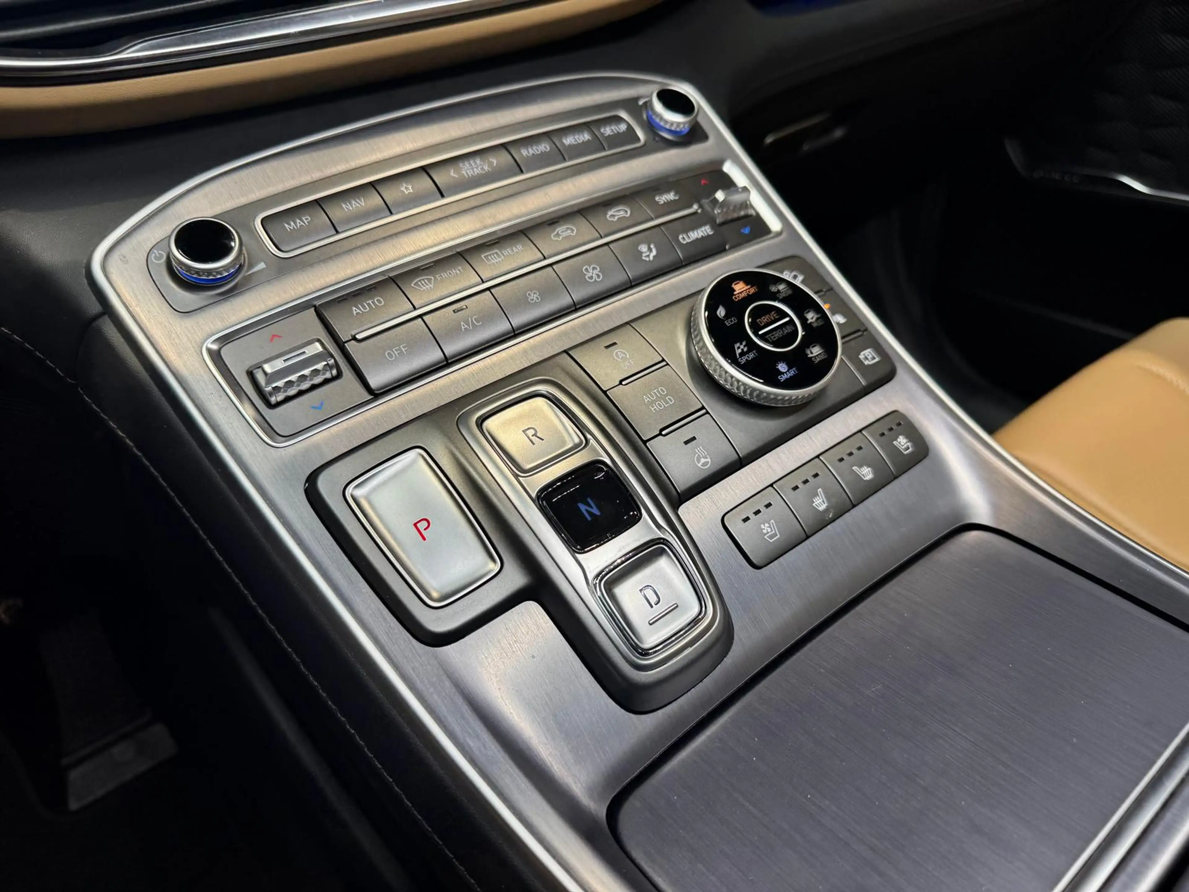 Hyundai SANTA FE Signature 4WD 2.2 CRDi+PANO+VIRTUELL+ — photo 30