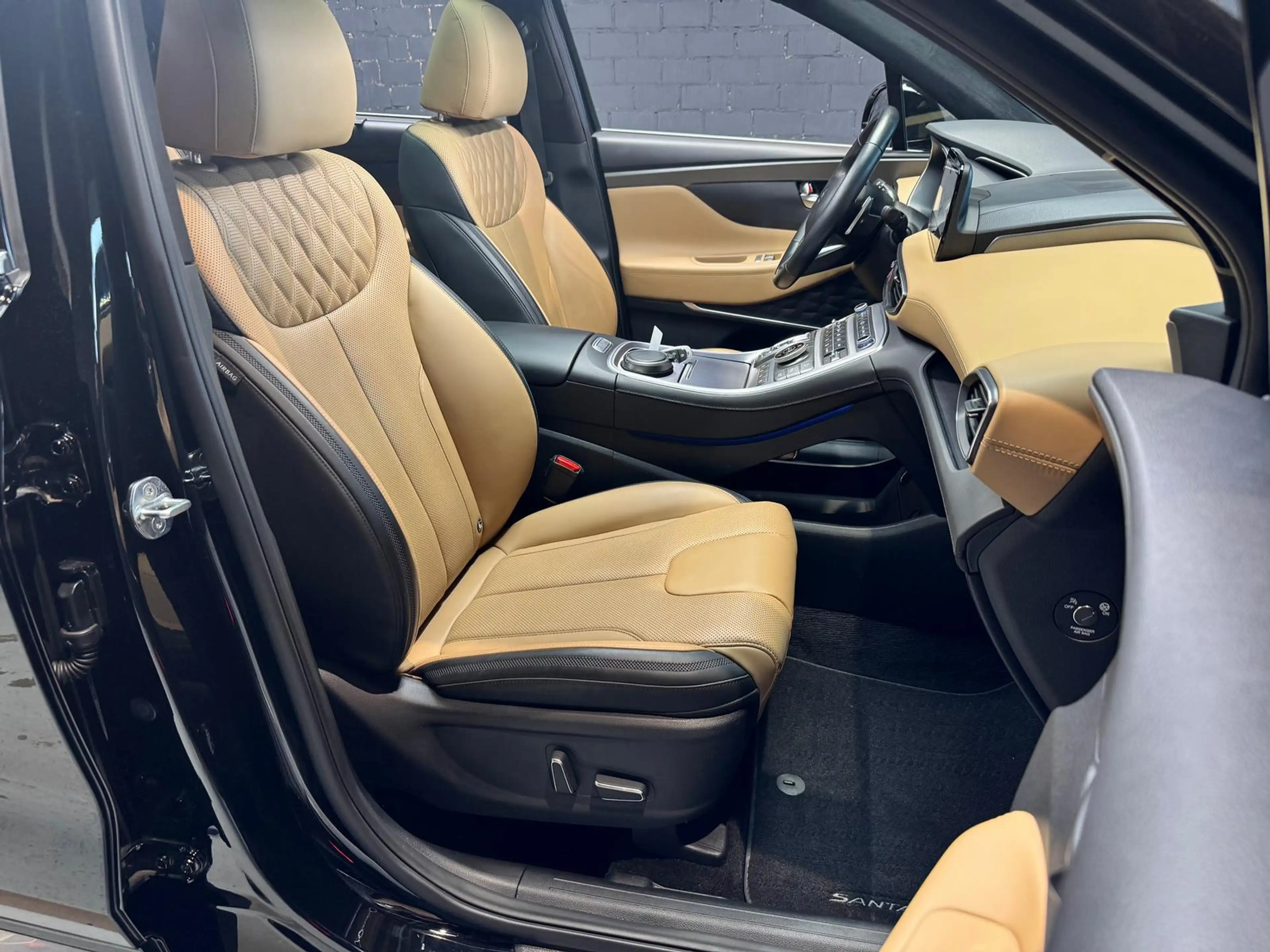 Hyundai SANTA FE Signature 4WD 2.2 CRDi+PANO+VIRTUELL+ — photo 21