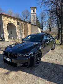 4.4 V8 Competition auto
