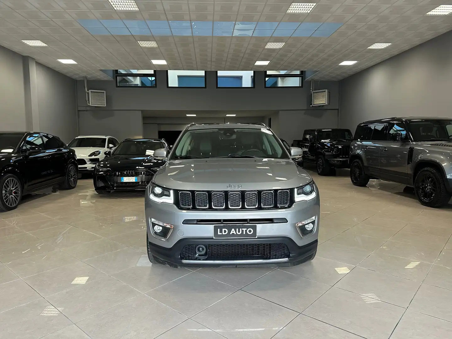 Jeep Compass Compass 1.6 mjt Limited 2wd 120cv my19 - 1